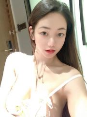 南城白嫩胸大颜值高的小尤物